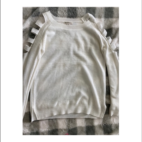 White Zenana Sweater - Picture 4 of 4